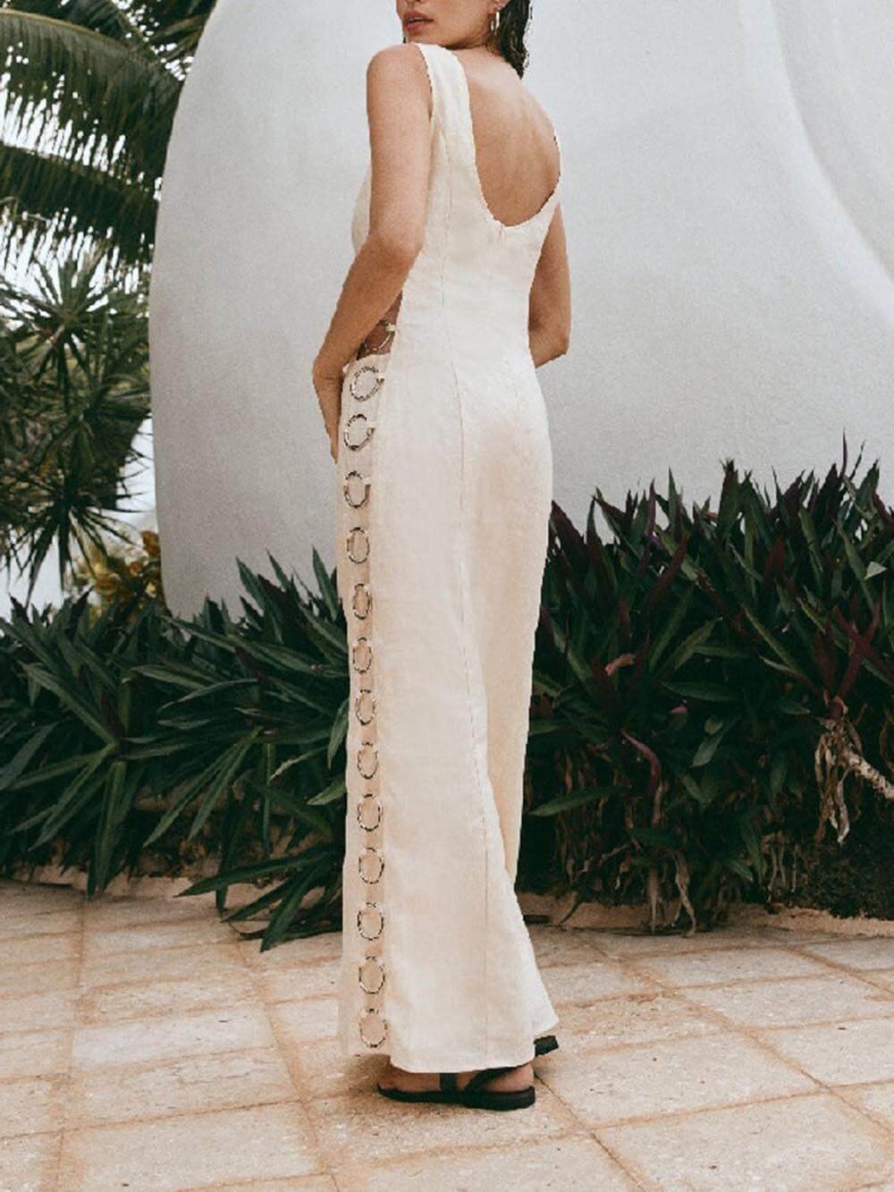 A Vintage Style Dress with Delicate Timeless Details