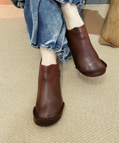 Elegantly Styled Boots for Everyday Wear