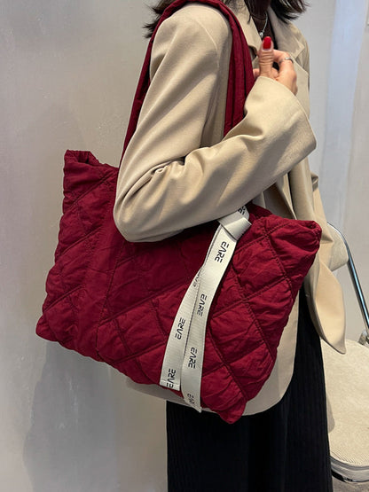Beautifully Crafted Bag in a Classic Style