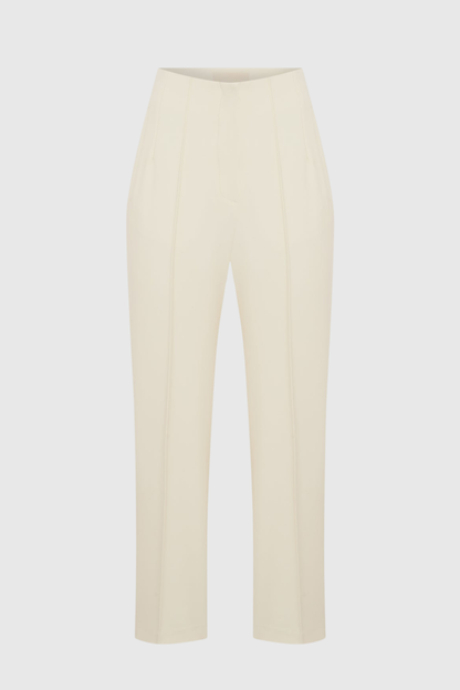 Beautifully Crafted Pants in a Classic Style
