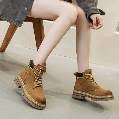 Beautifully Finished Boots in a Timeless Design