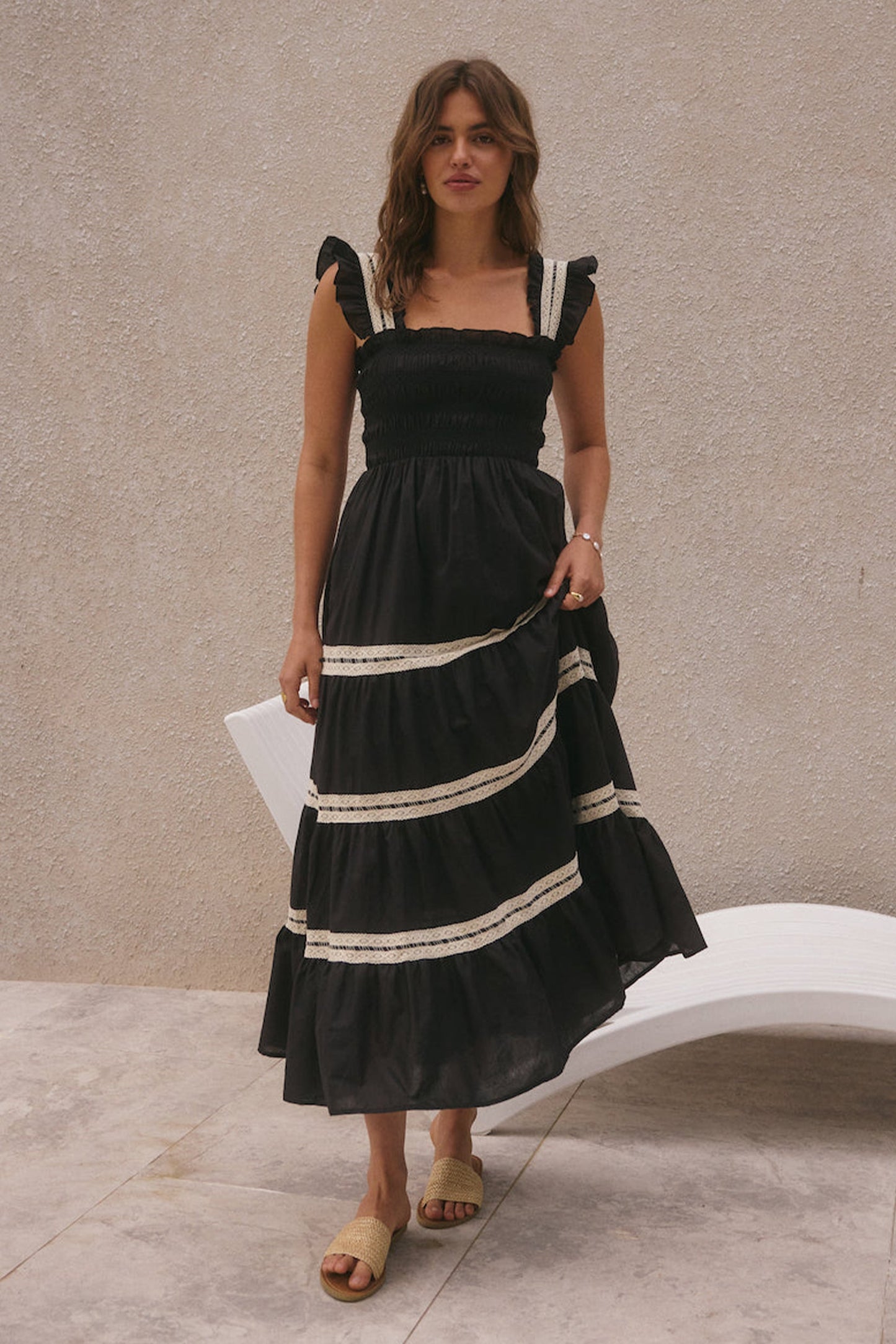 Beautifully Crafted Dress in a Classic Style