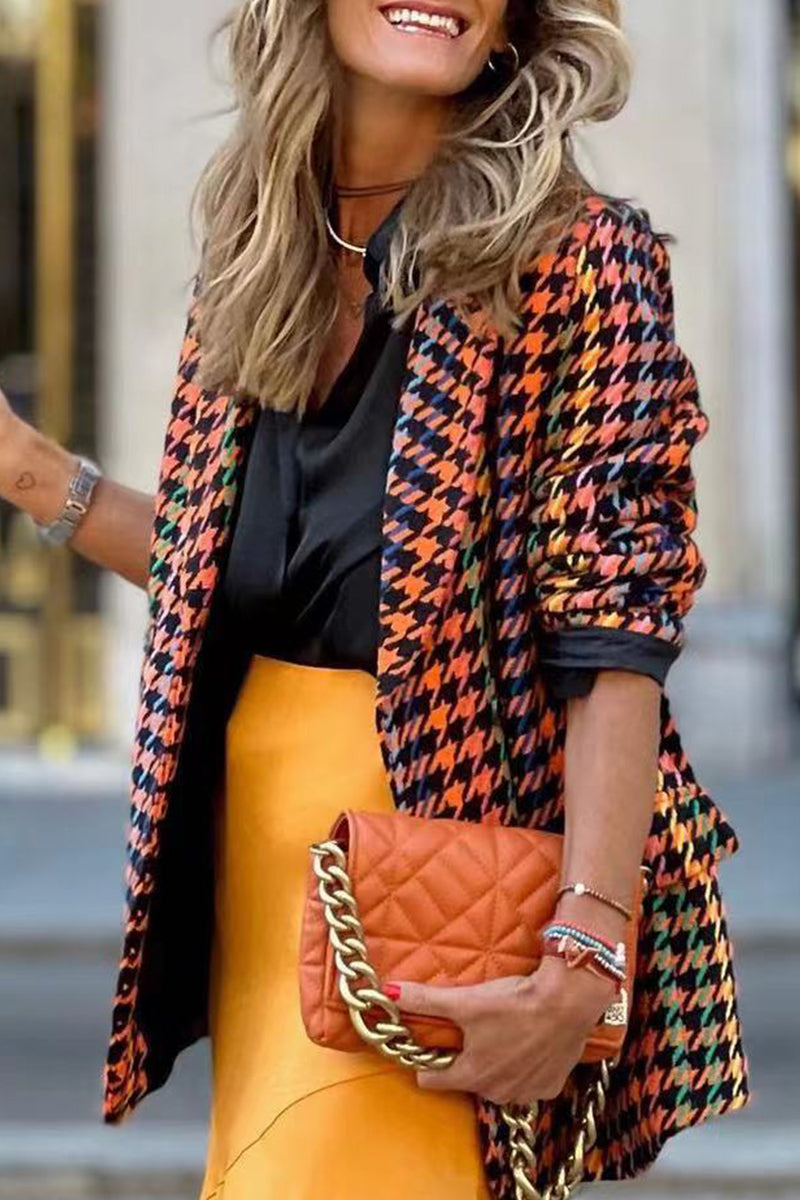 Sophisticated Garment with a Clean Classic Look