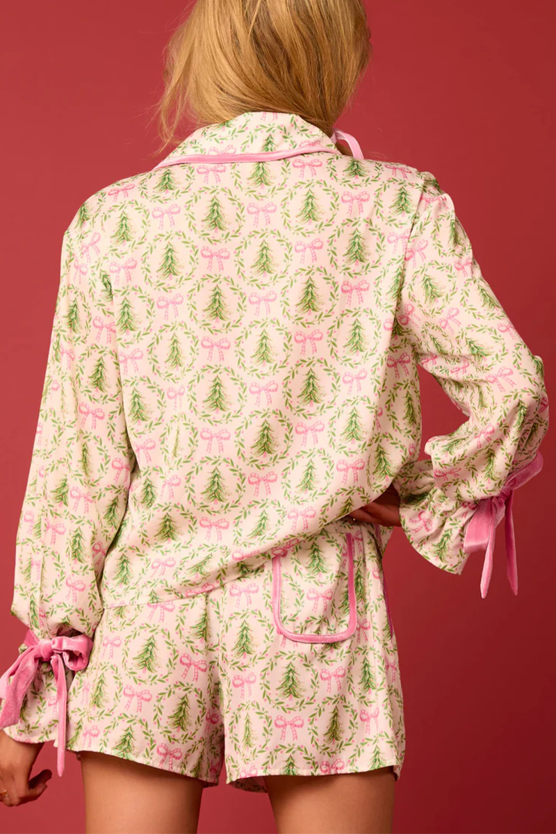 Gracefully Styled Garment for Any Occasion