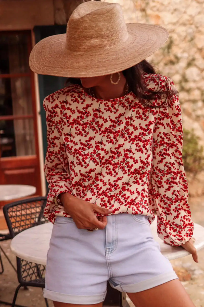Gracefully Styled Blouse for Any Occasion