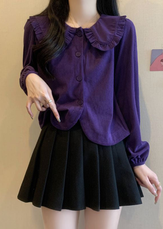 Sophisticated Blouse with a Clean Classic Look