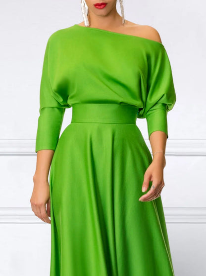 Classic Vintage Dress with a Flattering Fit