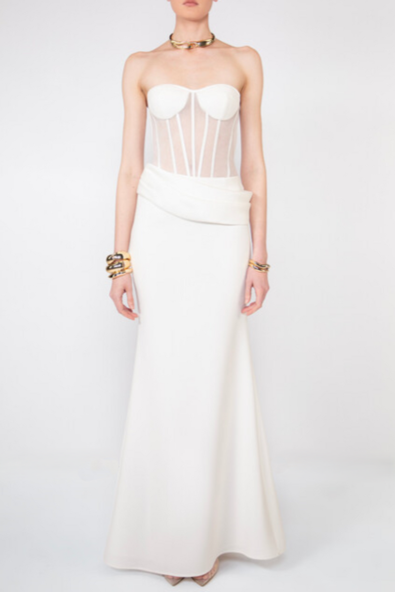 Well Tailored Garment with a Graceful Silhouette