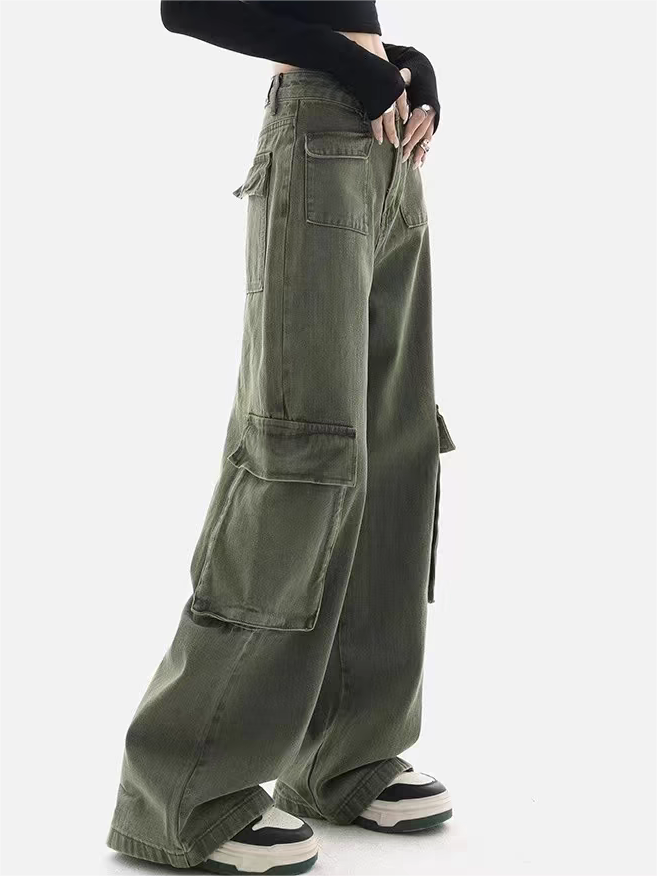 Beautifully Finished Garment in a Timeless Design