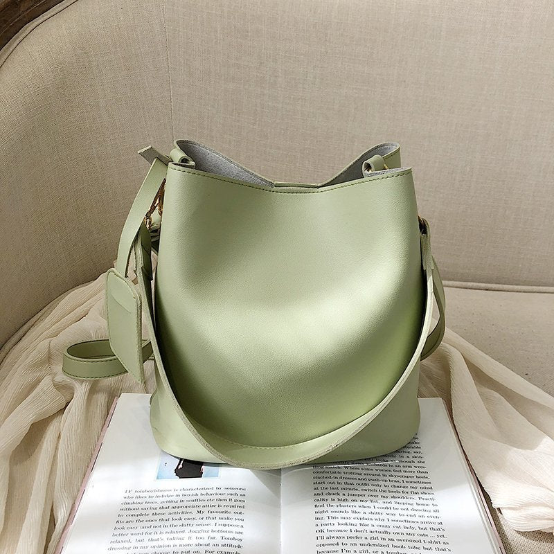 Polished Bag with an Effortless Classic Look