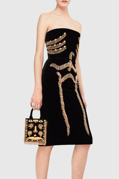 Beautifully Crafted Dress in a Classic Style