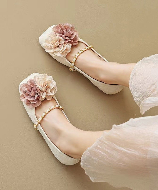 A Vintage Style Shoes with Delicate Timeless Details