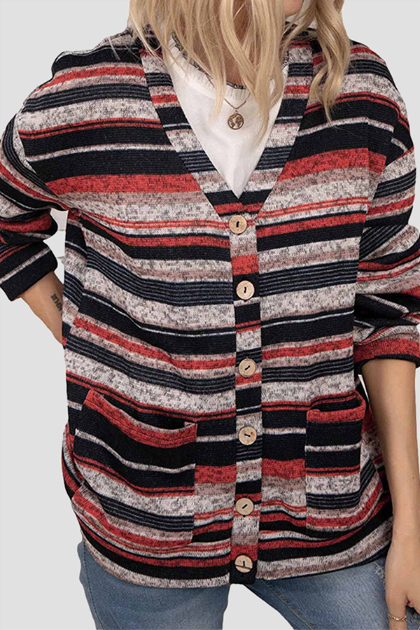 Effortlessly Elegant Garment with a Timeless Design