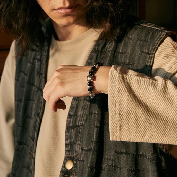 Beautifully Finished Garment in a Timeless Design