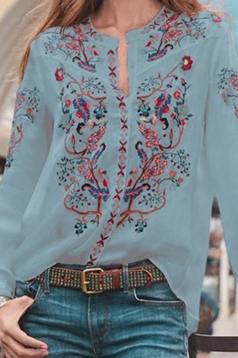 Beautifully Crafted Blouse in a Classic Style