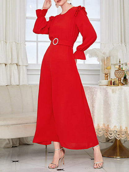Well Tailored Dress with a Graceful Silhouette