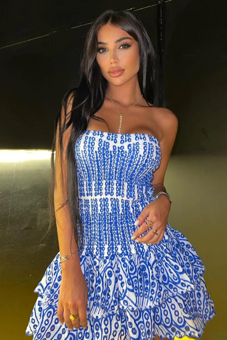 Sophisticated Dress with a Clean Classic Look