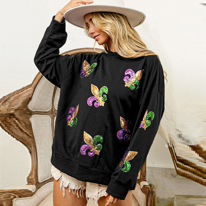 Classic Vintage Sweater with a Flattering Fit