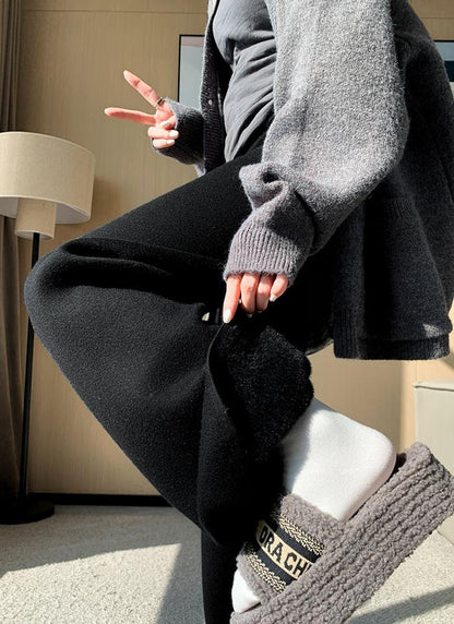 Sophisticated Pants with a Clean Classic Look