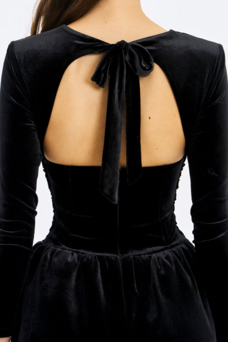 Classic Vintage & Enduringly Stylish Dress