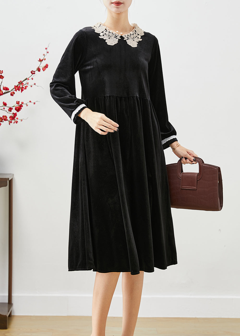 Gracefully Styled Dress for Any Occasion
