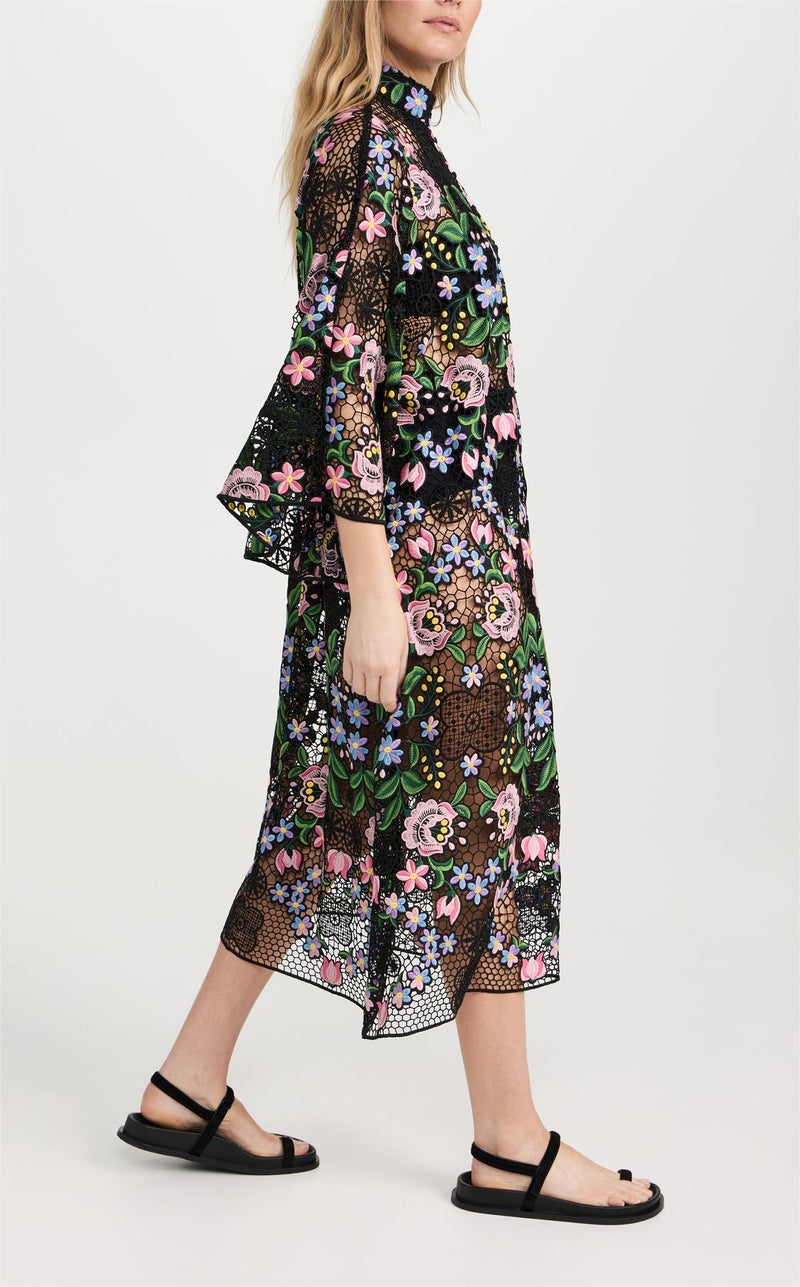 Well Tailored Garment with a Graceful Silhouette