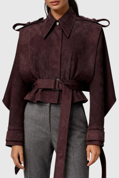 Well Tailored Jacket with a Graceful Silhouette