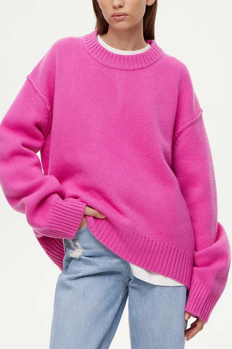 Well Tailored Sweater with a Graceful Silhouette