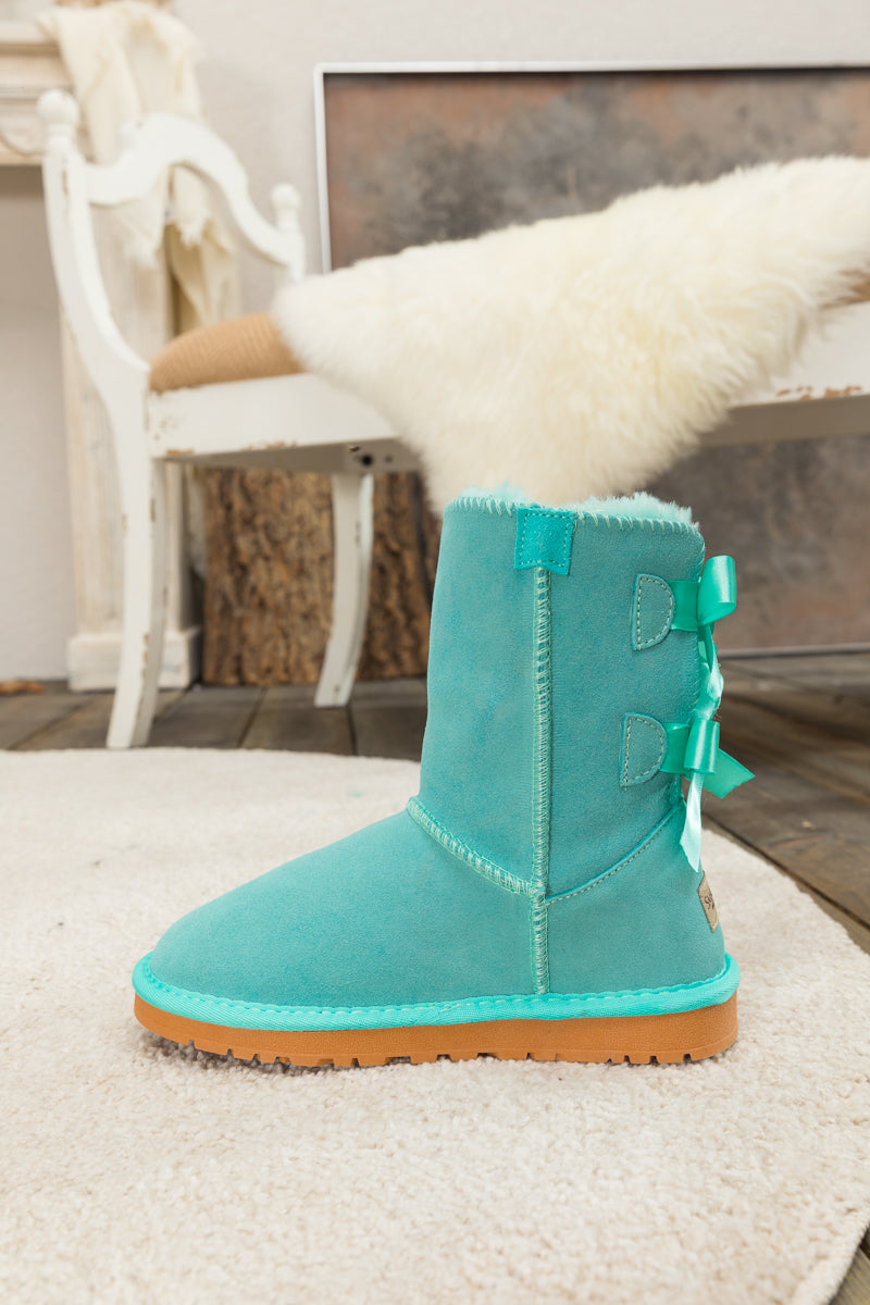 Gracefully Styled Boots for Any Occasion