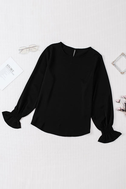 Effortlessly Elegant Pullover with a Timeless Design