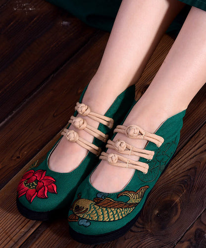 Elegantly Styled Shoes for Everyday Wear