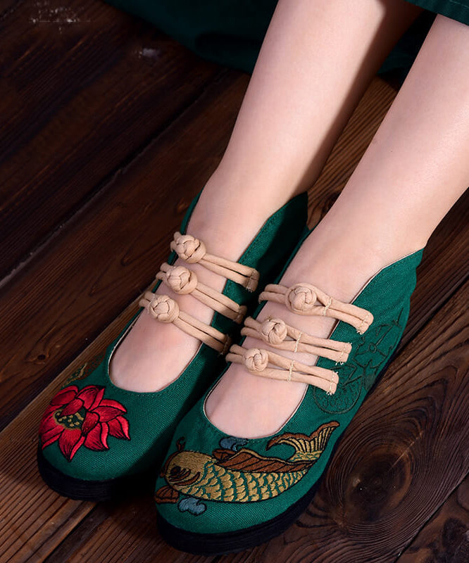 Elegantly Styled Shoes for Everyday Wear