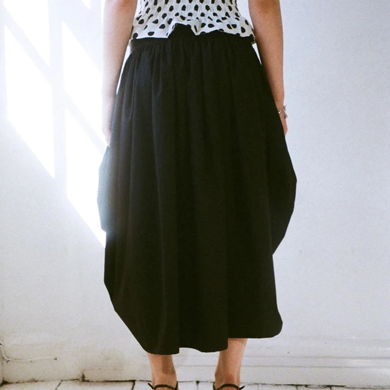 Effortlessly Elegant Garment with a Timeless Design