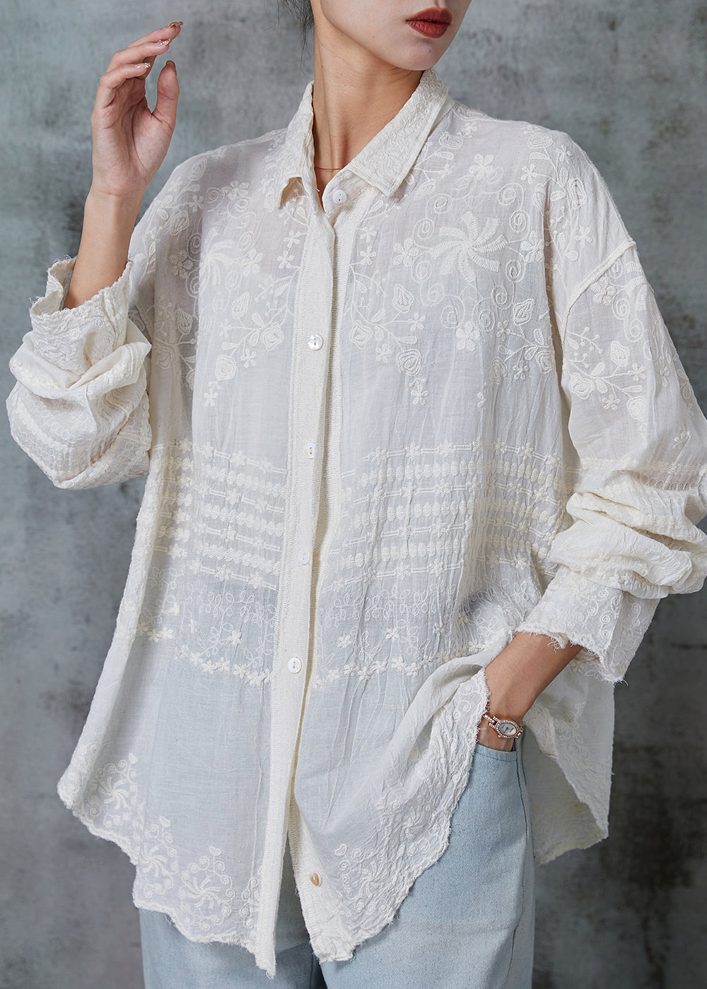 Beautifully Crafted Blouse in a Classic Style