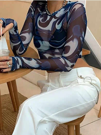 Beautifully Finished Pullover in a Timeless Design