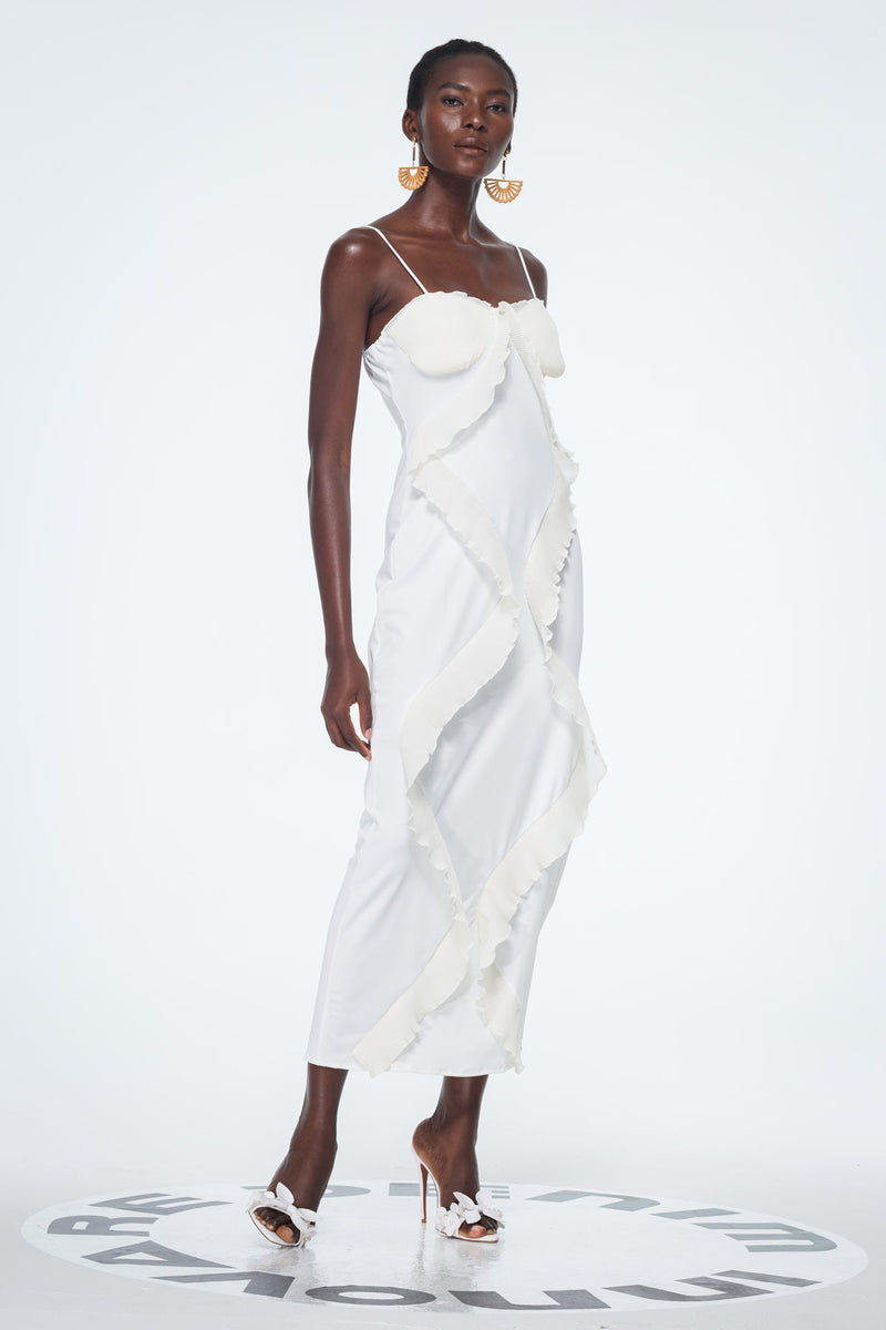 Beautifully Crafted Dress in a Classic Style