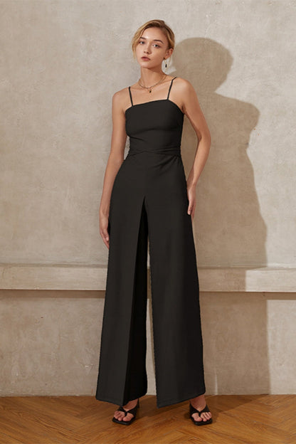 Effortlessly Elegant Garment with a Timeless Design