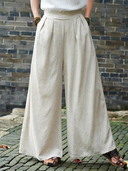 Effortlessly Elegant Pants with a Timeless Design