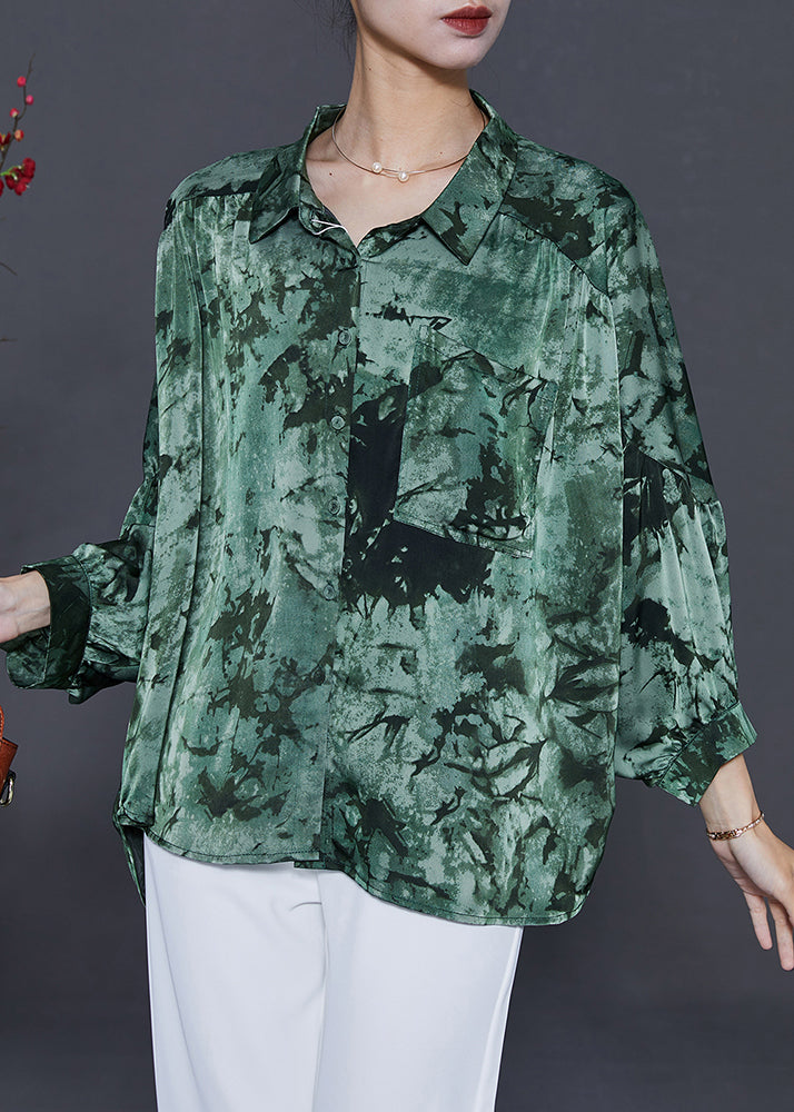 Classic Vintage Shirt with a Flattering Fit