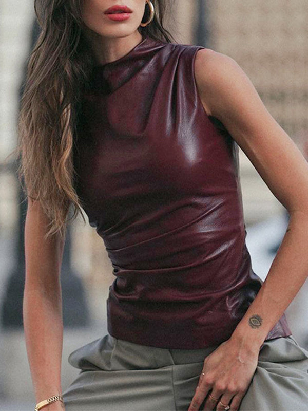 Well Tailored Top with a Graceful Silhouette
