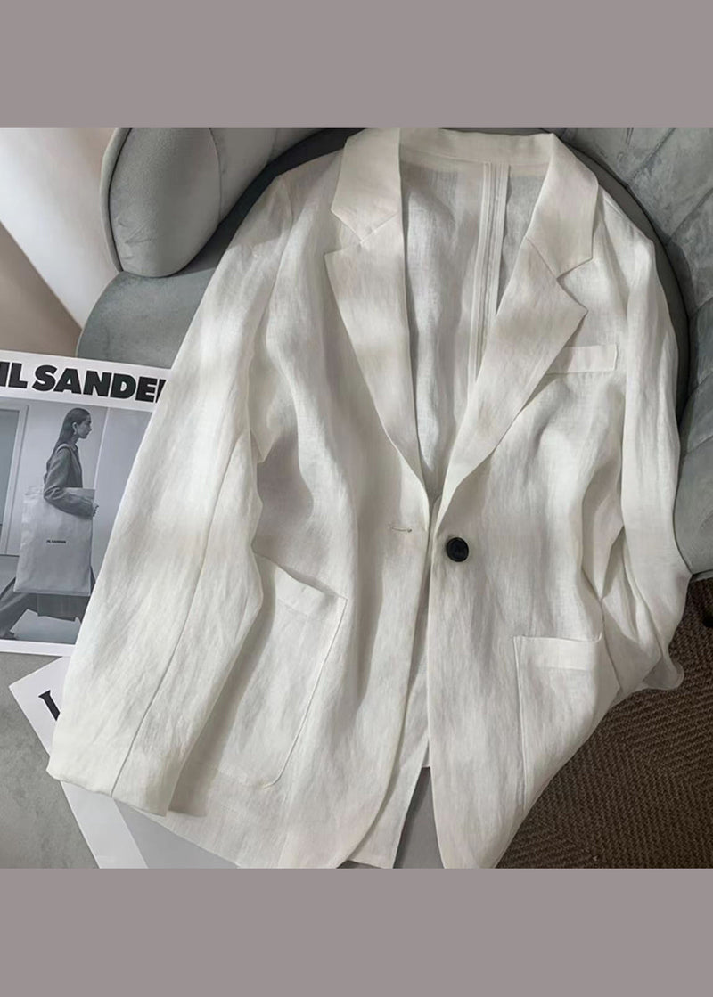 Sophisticated Coat with a Clean Classic Look