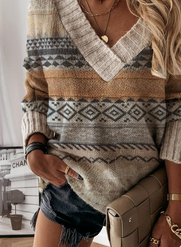Beautifully Finished Sweater in a Timeless Design