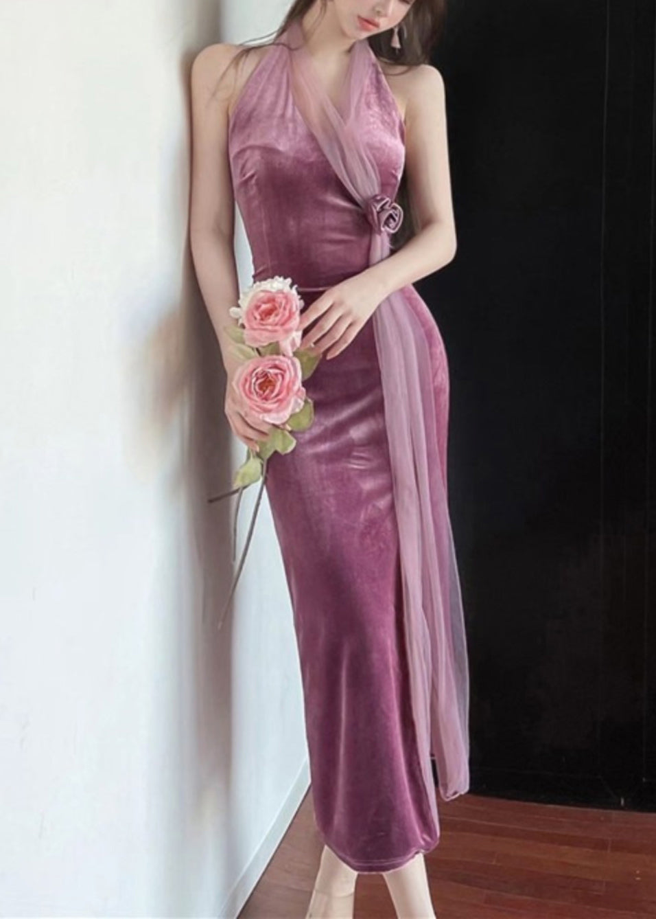 A Vintage Style Dress with Delicate Timeless Details