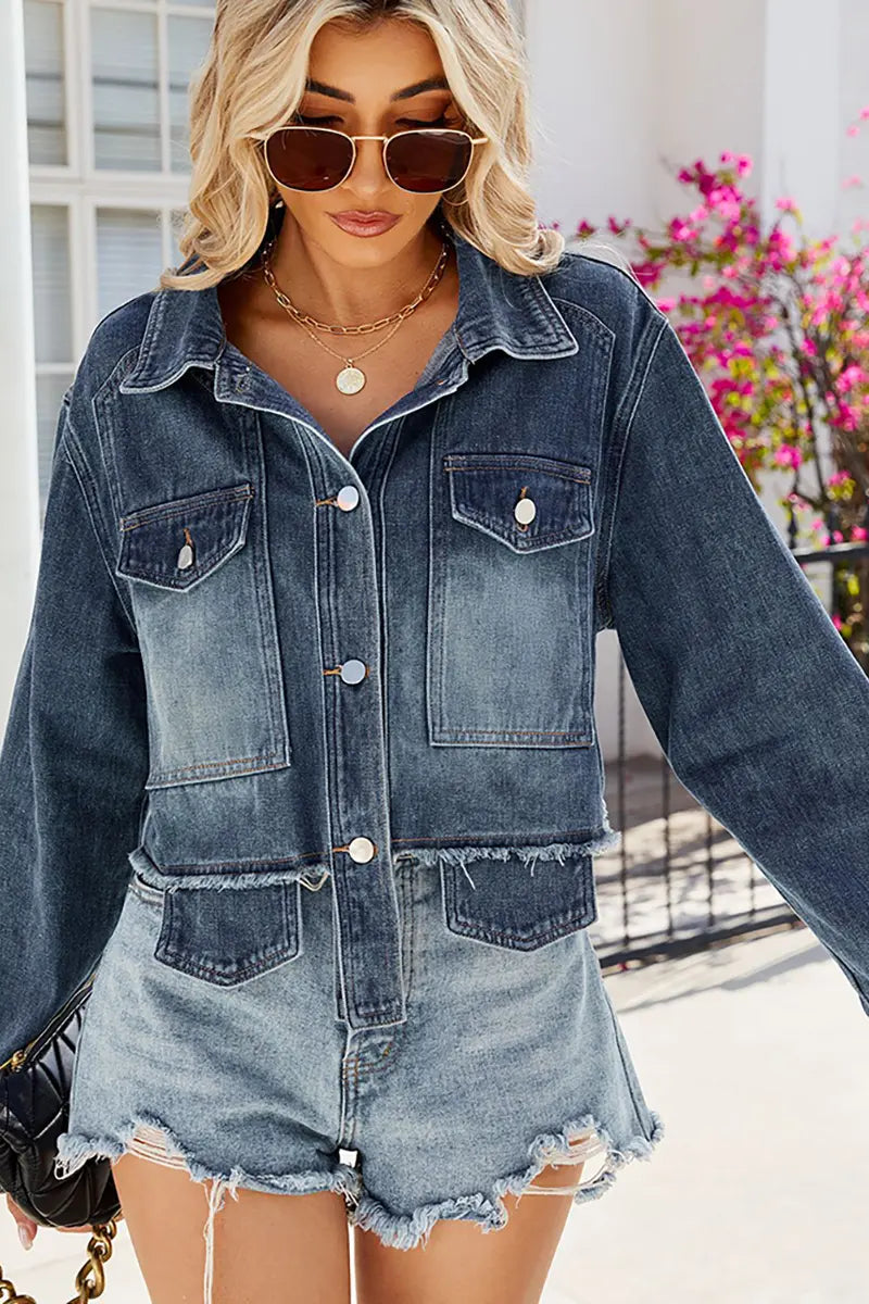 Effortlessly Elegant Jacket with a Timeless Design