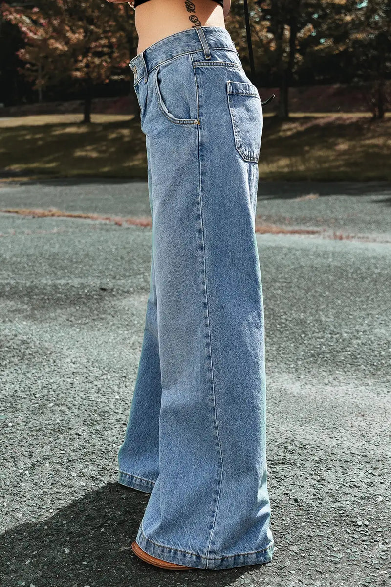 Beautifully Finished Garment in a Timeless Design