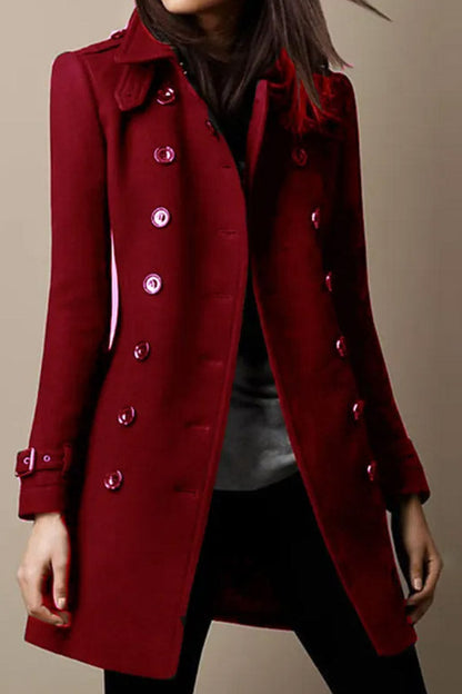 Well Tailored Coat with a Graceful Silhouette