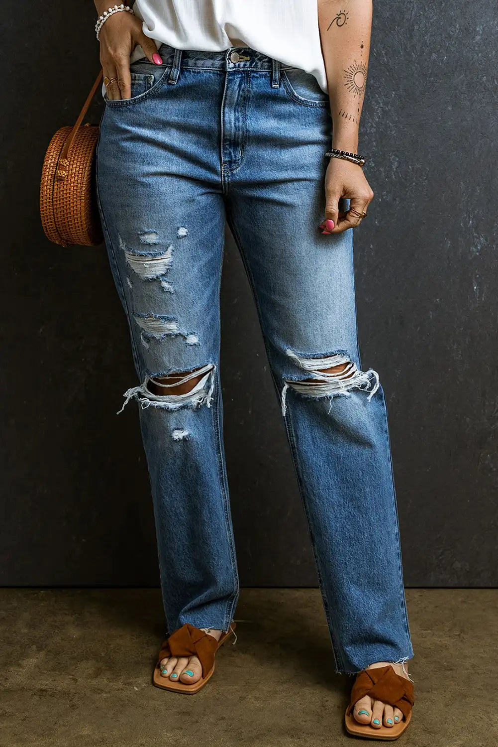 Sophisticated Garment with a Clean Classic Look