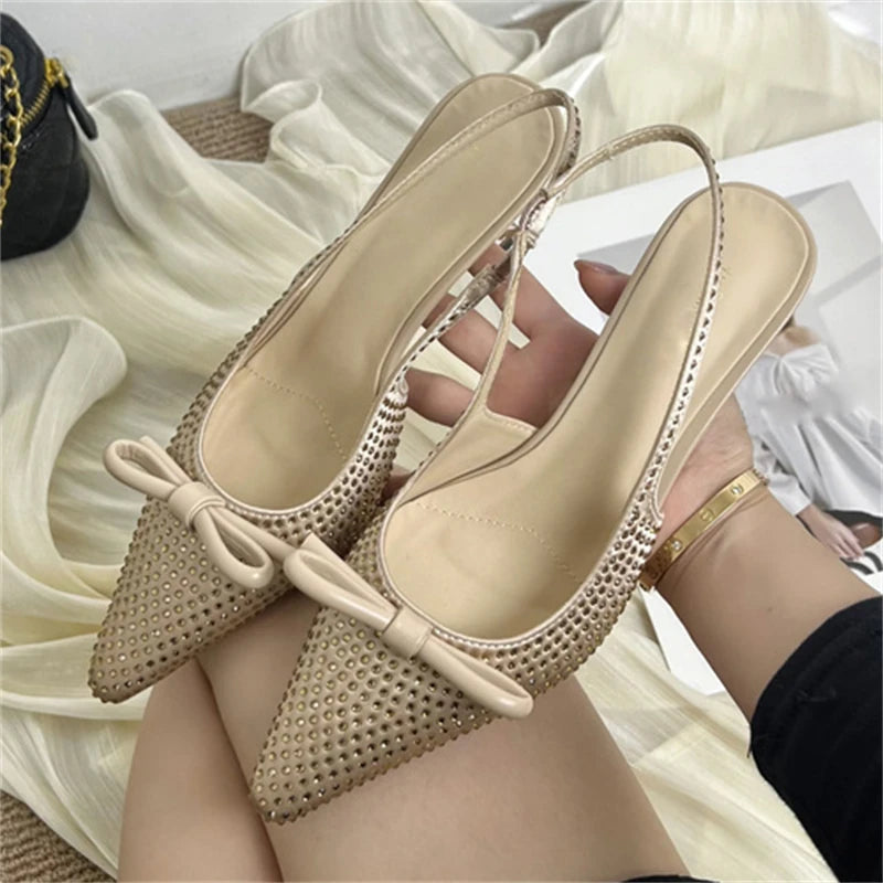 Classic Vintage Heels with a Flattering Fit