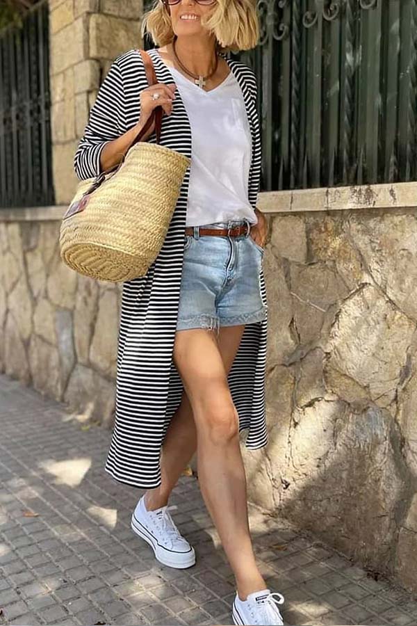 Effortlessly Elegant Cardigan with a Timeless Design