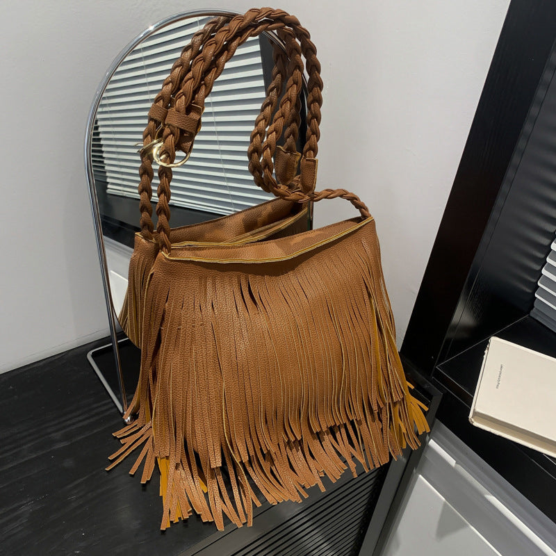 Beautifully Finished Bag in a Timeless Design